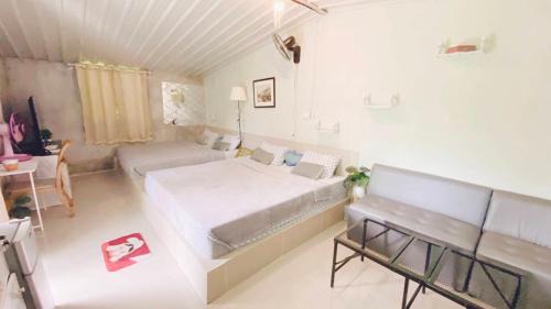 Wang Nam Khiao House | อุ่นฟ้าอิงดาว Minimal