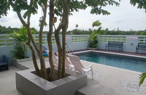 Ban Pa Yang Resort | เพชรรัตน์รีสอร์ทแอนด์สปา