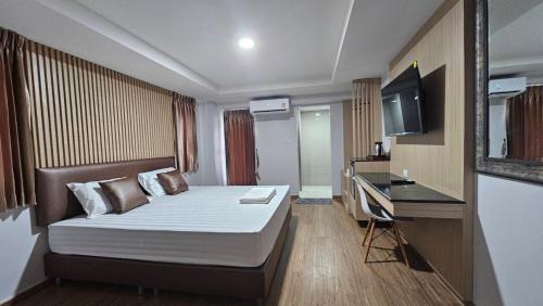 Ratchadaphisek Hotel | โรงแรมเซเว่นรัชดา S7VEN RATCHADA