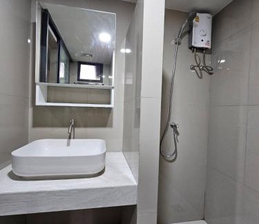 Ratchadaphisek Hotel | โรงแรมเซเว่นรัชดา S7VEN RATCHADA