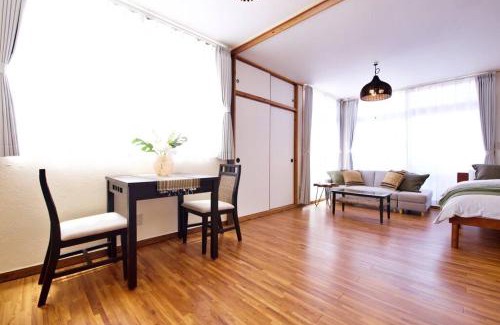 Tsuboya Apartment | ノスタルジーつぼや 302