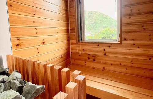 Tatsugo House | プライベートサウナ付 -円テラス en terrace- 奄美大島の一棟貸切