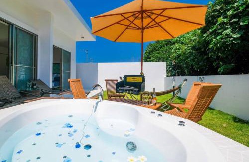 Nakijin Villa | ペットOK！ビーチサイドのジャグジー付き贅沢空間 ~The Kouri~