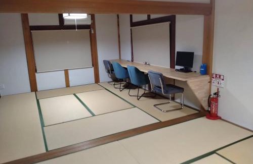 Nagahama Ski Chalet | 上丹生山根邸別館フルリノベーション古民家一棟貸切16名まで