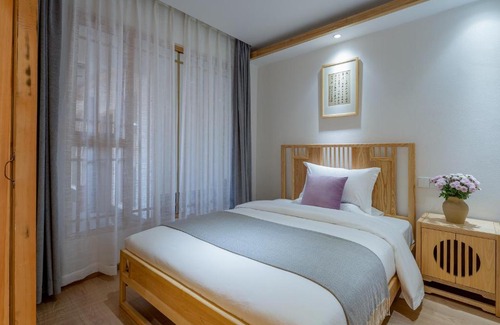 Dayan Old Town Hotel | 丽江古城中心-皓月繁花-观古城全景轻奢民宿