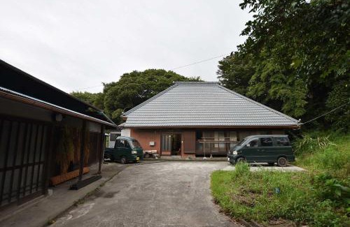 Yokosuka Resort | 佐左衛門（さざえもん）