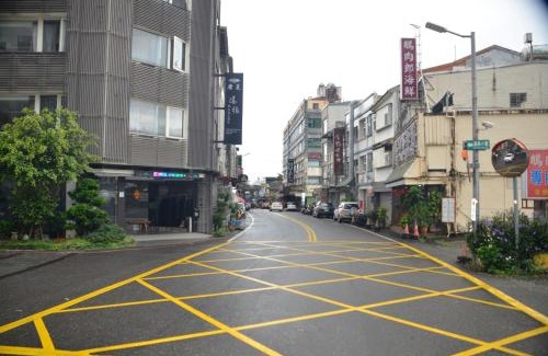 Jiaoxi Apartment | 冰與火之閣