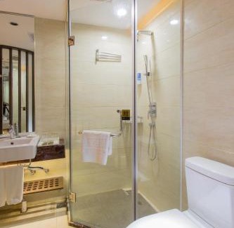 East Huanshi Road Hotel | 凯旋龙酒店广州区庄地铁站店 广交会期间免费穿梭巴士