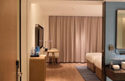 Zhenjiang District Hotel | 宜尚酒店韶关大学路店