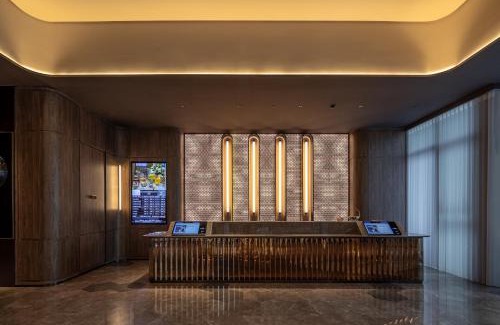 Chengdu Hotel | 成都高新电子科大桔子水晶酒店