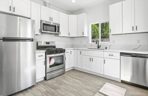 North Clairemont House | 新建独立屋Newly Constructed Home 4B2B by UCSD LaJolla DelMar SeaWorld Zoo