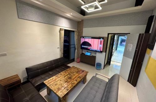 Hengchun House | 日沐澄旅 l 家人聚會 l 烤肉 l 戲水池 l 電動麻將 l KTV l 影音TV