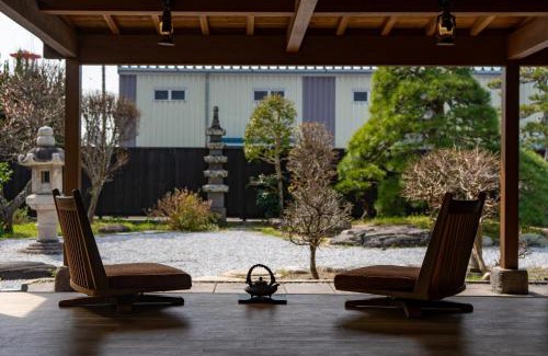 Hojo House | 旧邸貸別荘 南壽庵