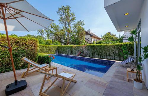 Phlabphla Villa | 曼谷市中心500平轻奢极简独栋泳池别墅