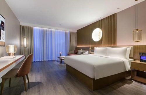 Yuhang District Hotel | 杭州运河万达广场桔子水晶酒店