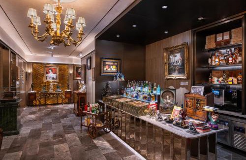 Zhifu Hotel | 烟台火车站滨海广场桔子水晶酒店