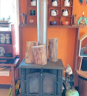 Fuxing District House | 熊居民宿Lala Mountain Bear Farm