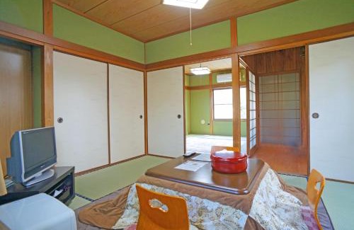 Yufuin Onsen Hotel | 由布の里 旅荘 牧場の家 Ryoso Makibanoie