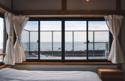Choshi House | 町に停泊する港のフロント moyai 舫