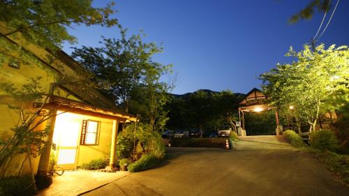 Minamiaso Hotel | 白水温泉竹の倉山荘