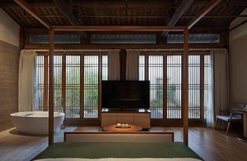 Three Lanes and Seven Alleys Hotel | 福州三坊七巷安民半舍文化酒店Fuzhou Sanfang Qixiang Anmin Banshe Cultural Hotel