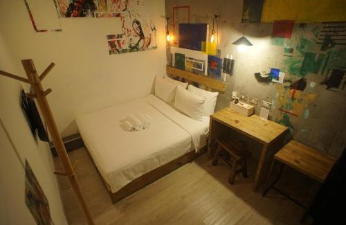 Zhongzheng Hotel | 禾裕 北車 Hey!U