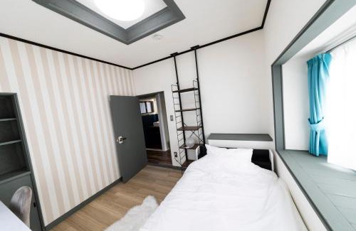 Yunoura Onsen House | 縁湯の宿 道後