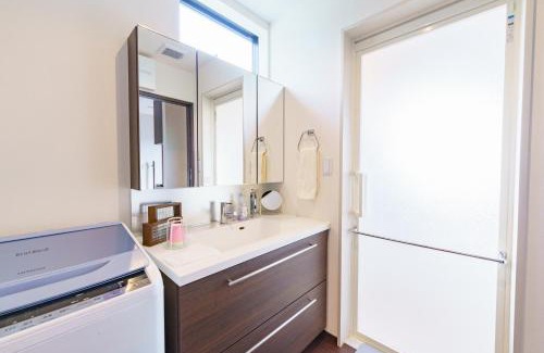 Toyohashi Apartment | 豊橋民泊最大10名様駐車場1台無料2台目相談可