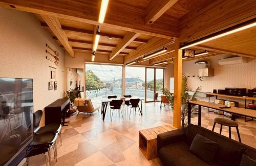 Yunoura Onsen House | 道後温泉本館まで車2分広々124m2貸切別荘大人数宿泊向