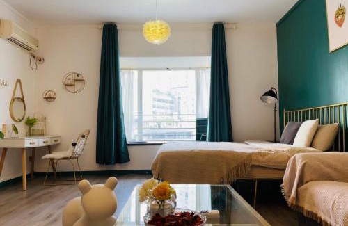 Yuzhong Apartment | 重庆山川的民宿