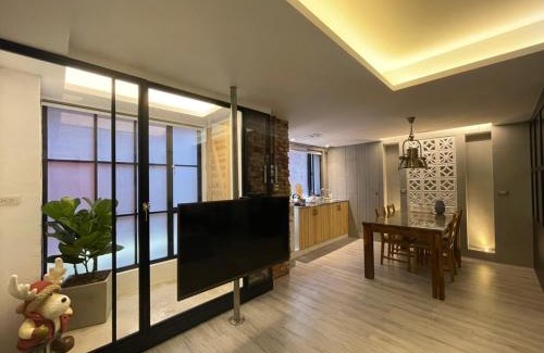 West Central District House | 阡陌-放房間民宿