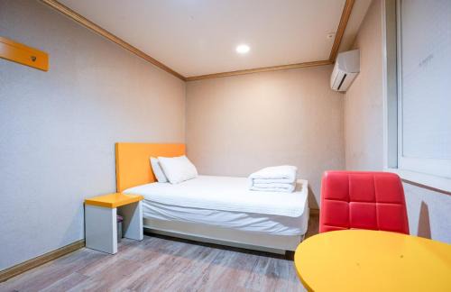 Daeyeon-dong Hotel | 대연동 케이 모텔 K Motel Daeyeon Busan