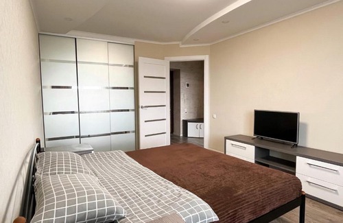 Lesniki Apartment | 0147 квартира ЖК Щасливий, укриття в комплексі