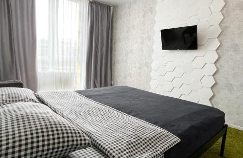 Lesniki Apartment | 0238 квартира ЖК Щасливий, укриття в комплексі