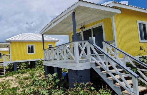 Codrington Cottage | 1 Bed Cottage Sleeps 2 - Pet Friendly - Ocean View