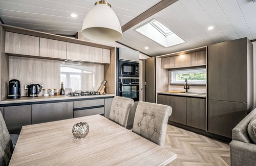 Bridgnorth Ski Chalet | 1 bedroom accommodation in Bridgnorth