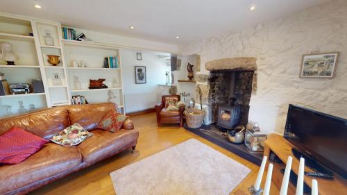 St Ives House | 1 St Ives Higher Ayr Cottage