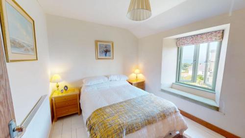 St Ives House | 1 St Ives Higher Ayr Cottage