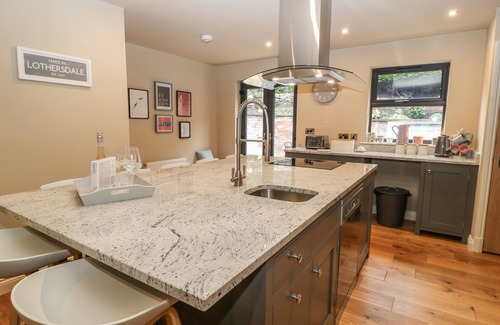 Lothersdale Cottage | 1 Stansfield Mews