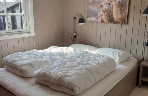 Tjaldal House | 10 person holiday home in ÅSERAL