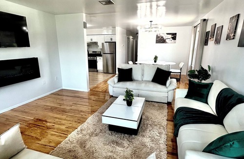 Ironbound District Apartment | 100 Dollars Off October! NYC, JFK, EWR, Newark, Times Square