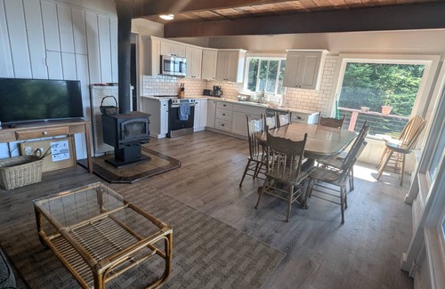 Otter Rock House | 107 m² House ∙ 4 bedrooms ∙ 6 guests