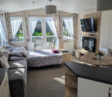 Newquay Resort | 11 Meadow View