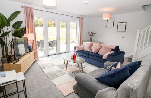 Brynteg House | 11 Parc Delfryn