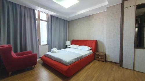 Almaty District Apartment | 12эт ТОП ЛОКАЦИЯ посольство США до 6 гостей с 2мя кроватями, диваном и 2мя санузлами в Хайвилле