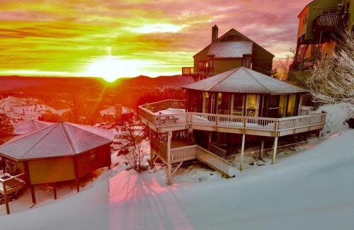 Banner Elk Ski Chalet | 139 Skiloft Road by Carolina Stays