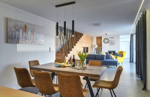 Liznjan House | 140 m² House ∙ 4 bedrooms ∙ 8 guests