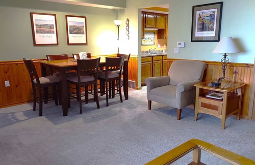 Elk Rapids Condo | #17 ELK RAPIDS BEACH CONDOMINIUM