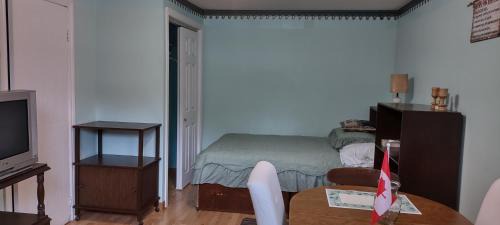 Hamilton Apartment | 2 bdrm apartment 3 min walk to McMaster University