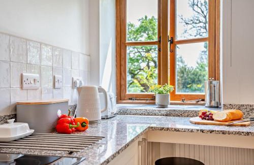 Chepstow House | 2 Bed in Chepstow 95046